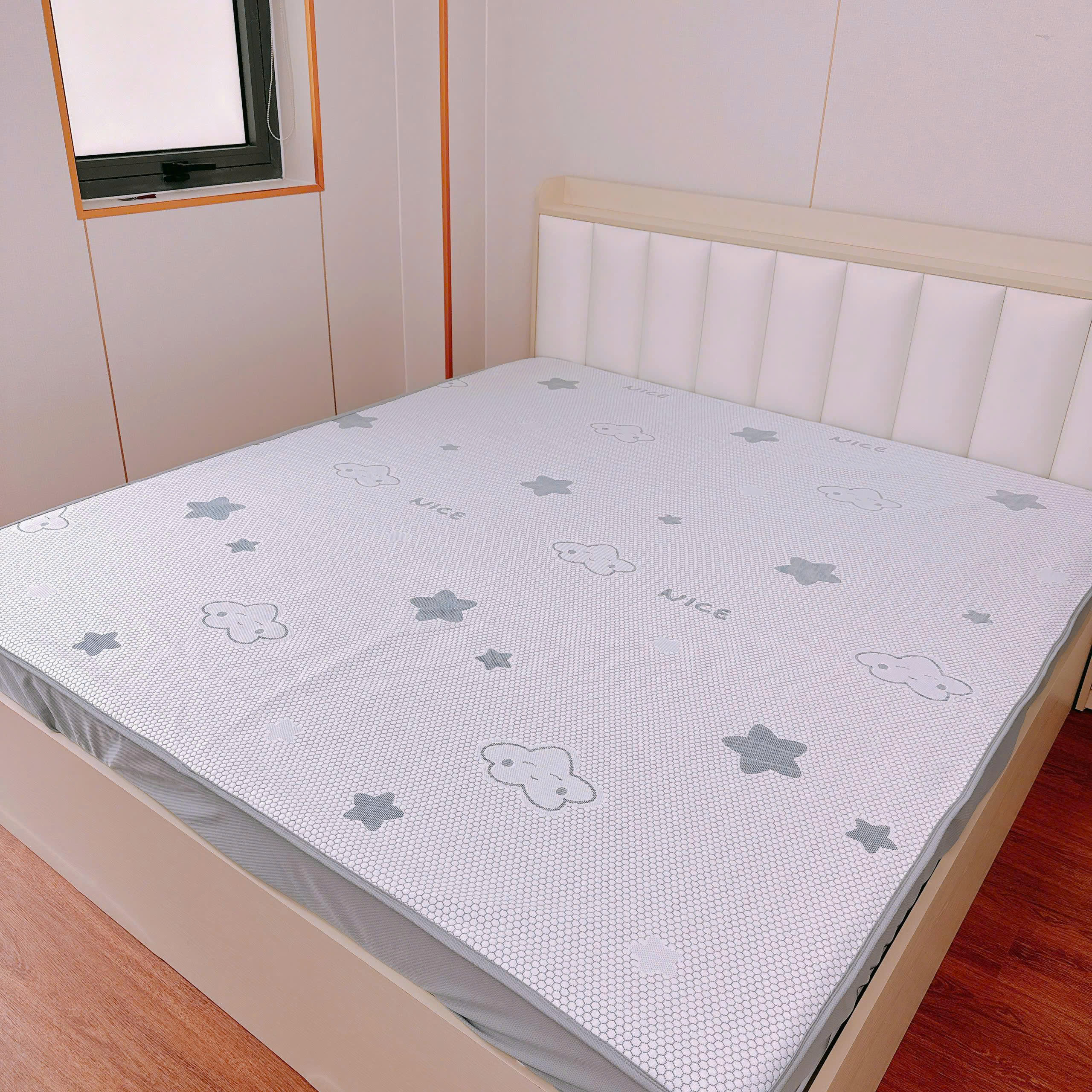 Trải giường thực tế